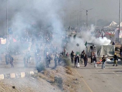 Clashes occur between Pakistan police, former PM Imran Khan supporters