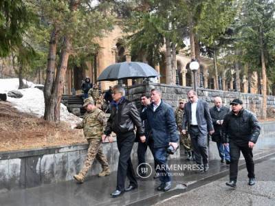 ՀԱՊԿ գլխավոր քարտուղարն Ջերմուկում մի շարք հանդիպումներ է ունեցել (ֆոտո)