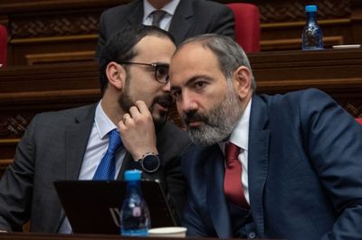 «Իրավունք». Տիգրան Ավինյանի քաղաքապետ դարձնելու ծանրաձողը ՔՊ-ն գցել է ոտքերին