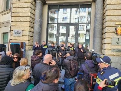 У посольства Норвегии в Грузии проходит митинг из-за присуждения премии Саакашвили