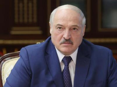 Лукашенко заявил, что его век заканчивается, и он не будет делать Конституцию под себя