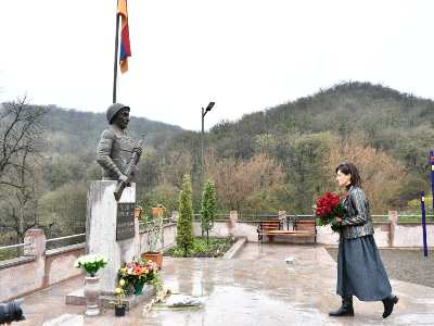 Դավիթը մասնակցել է Շուշիի հարակից գյուղերի, ապա նաև բերդաքաղաքի պաշտպանական մարտերին. Աննա Հակոբյանի գրառումը (ֆոտո)