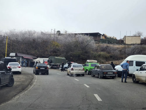 State minister: Azerbaijanis prohibit 27 Karabakh residents’ entry to Artsakh, accompanied by Russian peacekeepers