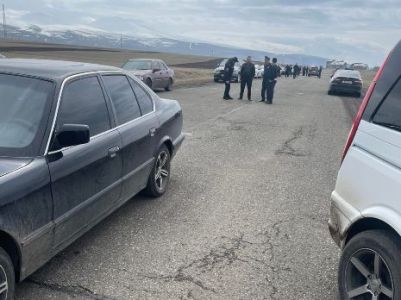 Մարզպետի տեղակալը այցելել է Գյումրի-Բավրա ճանապարհ․ գերիների հարազատները այն շարունակում են փակ պահել