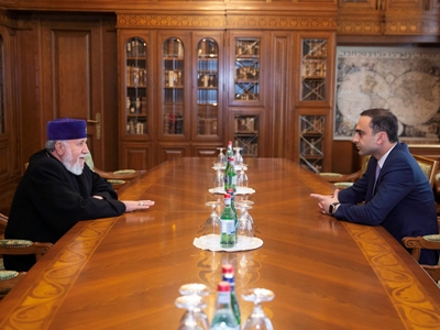 Գարեգին Բ-ն ընդունել է Տիգրան Ավինյանին. Քննարկել են Երևան քաղաքի առկա խնդիրները և զարգացման ծրագրերը