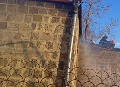 В селе Алапарс Котайкской области вспыхнул пожар