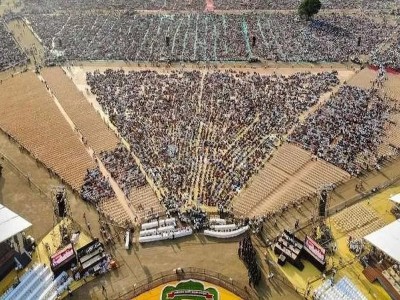 В Индии 11 человек умерли от теплового удара во время церемонии награждения