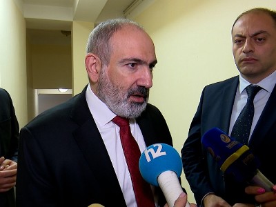 Փաշինյանը կոչ արեց Օսկանյանին հրապարակել իր առաջարկները, մինչդեռ նախօրեին Օսկանյանն արդեն դրանք հրապարակել է