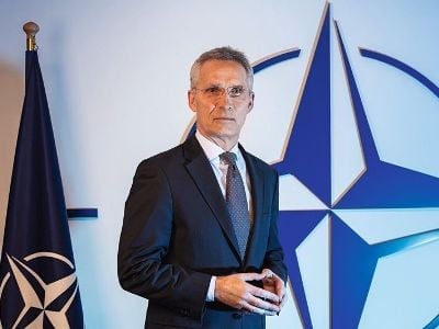 Столтенберг: союзники по НАТО обсуждают поставки Украине различных типов самолетов