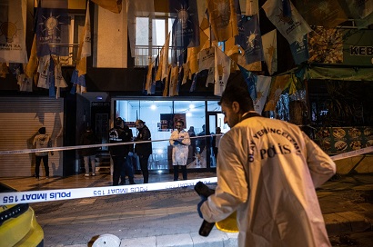 AK Party office in Istanbul attacked
