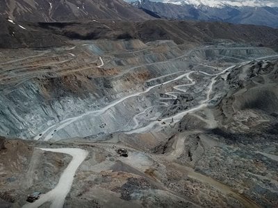 Sotk gold mine of Armenia inactive for 10th day due to periodic Azerbaijani shooting
