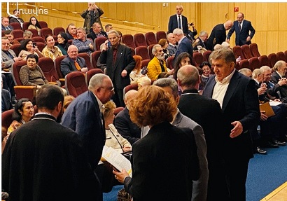 «Որտե՞ղ է մեր դեսպանը։ Իհարկե, նրան հրահանգված է այստեղ չգալ». Արա Աբրահամյան. aravot.am