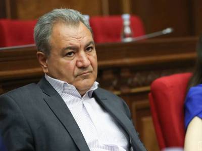 «Հրապարակ». Ոչ բոլորի բացակայությունն է պատժվում
