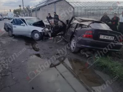 Ողբերգական վթար՝ Արարատի մարզում․ բախվել են Mercedes-ն ու Opel-ը, վարորդներից մեկը ժամեր անց մահացել է. Shamshyan.com
