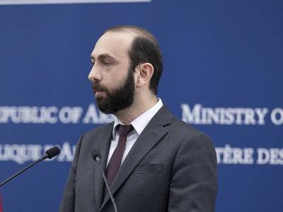Երեւանը չի հակադրում Մոսկվայում, Վաշինգտոնում կամ Բրյուսելում բանակցային հարթակները․ Միրզոյան