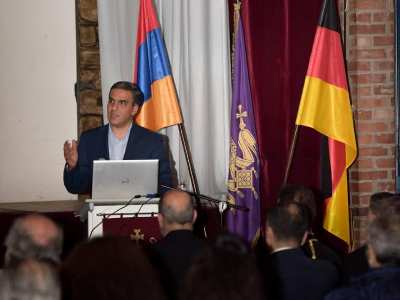 Թաթոյանը կարևոր հանդիպումներ է ունեցել Քյոլնի հայ համայնքի հետ