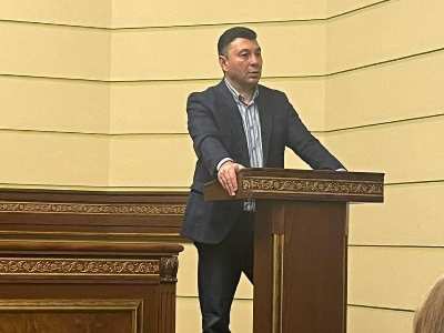 Շատ էինք կոտրված. Սերժ Սարգսյանին փոխանցեցինք՝ իր կողքին ենք մինչև վերջ. Շարմազանովը հետաքրքիր փաստեր է հրապարակել