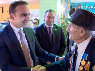 Երևանի քաղաքապետարանում հյուրընկալվել էին երևանաբնակ վետերանները (վիդեո)