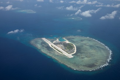 Philippines installs buoys in South China Sea