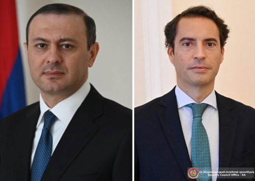 ԱԽ քարտուղարը աշխատանքային ճաշ է ունեցել Կոլոմինայի հետ. քննարկել են ԼՂ շուրջ ստեղծված իրավիճակը