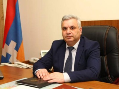 Թատերական ներկայացումները չեմ մեկնաբանում.Մոսիյանը՝ ԱՀ ԱԺ նախագահի կողմից Արցախի նախագահի հրաժարականը պահանջելու մասին
