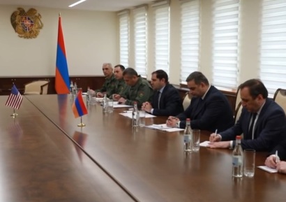 Պապիկյանն Քիթ Ֆիլիփսի և Պատրիկ Պրայորի հետ քննարկել է պաշտպանության ոլորտում երկկողմ համագործակցությանը հարցերը