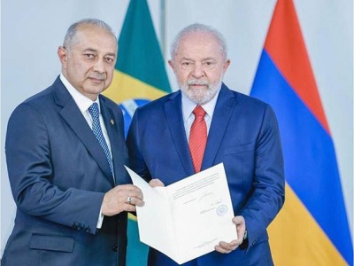 Посол Армении вручил верительные грамоты президенту Бразилии