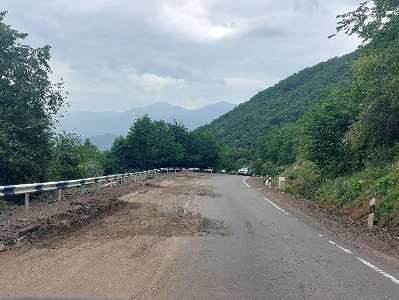 Կապան-Աղվանի-Տաթև ճանապարհը 2 տարի անընդմեջ «հիմնանորոգում» են ու ամեն անգամ խայտառակ վիճակ է. Տիգրան Աբրահամյան