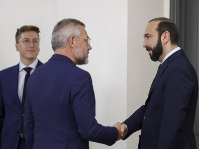 Mirzoyan and Chairman of Bundestag Committee discussed Armenian-Azerbaijani relations