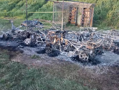 Недалеко от канатной дороги Цахкадзора вспыхнул пожар, сгорели квадроциклы