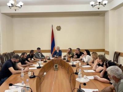 Գերիների եւ անհետ կորածների ծնողները ԱԺ-ում ներկայացրել են հանձնաժողովի աշխատանքի խնդիրները