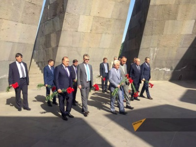 Senior Russian officials visit Armenian Genocide Memorial in Yerevan