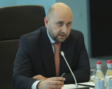 Галстян: Число россиян, желающих остаться в Армении более чем на 6 месяцев, увеличилось