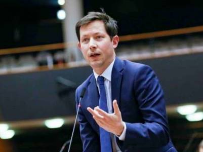 Член Европарламента жестко раскритиковал ЕС за пассивность в связи с преступными действиями Азербайджана
