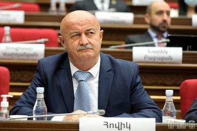 «Ժողովուրդ». Նիկոլ Փաշինյանը հրահանգել է հանդիպումների ժամանակ հավաքել հեռախոսներն ու «խելացի ժամացույցները»