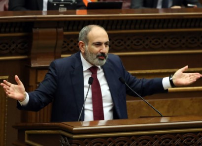 Ընդդիմության վրանային ավանը զբոսաշրջիկների համար հետաքրքիր էր. մարդիկ կային, կյանքում ցույց չէին տեսել. Փաշինյան