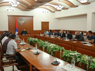 Պետական նախարարի մոտ քննարկվել են պարենային անվտանգության ու տնտեսության աշխատանքի հետ կապված հարցեր