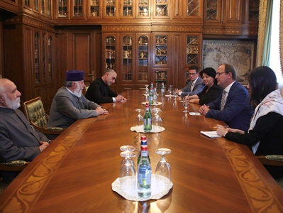 Կաթողիկոսը ԵԽ պատգամավորին երախտագիտություն հայտնեց Լաչինի միջանցքի արգելափակումը դատապարտող բանաձևերի ընդունման համար