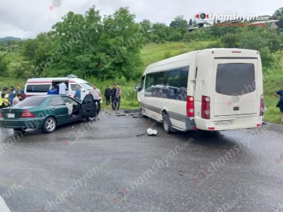 shamshyan.com: 8 injured after car, minibus collide in Armenia’s Tavush Province