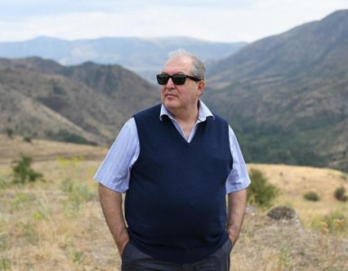 «Ես իմ կյանքի դասերը վաղուց եմ ստացել...». Արմեն Սարգսյանը դարձավ 70 տարեկան