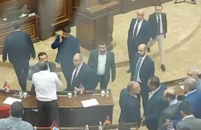 «Հրապարակ». Հանգուցյալը շուռ կգար դագաղում