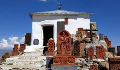 «Սուրբ Հովհաննես» կոչվող մատուռի մոտակայքում քաղաքացին ընկել և վնասել է ոտքը. օգնել են փրկարարները