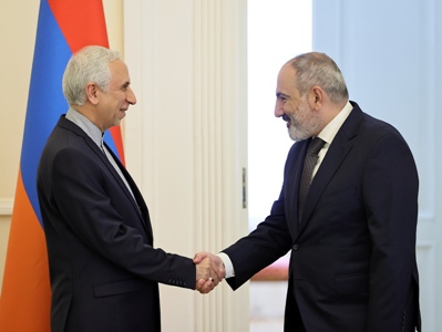 Premier has farewell meeting with Iran ambassador to Armenia
