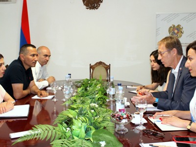 Provincial governor presents post-war situation in Armenia’s Syunik to UN official