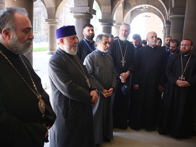 Հայ ժողովուրդն այսօր էլ շարունակում է պայքարը հանուն հավատի․ ուխտագնացները ստացան Կաթողիկոսի օրհնությունը