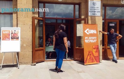 «Հայաքվե»-ի ստորագրահավաքը երեկ անսովոր թեժ էր. Ավետիք Չալաբյան