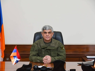 Վիտալի Բալասանյանին ձերբակալել են Ասկերանի իր տնից, ցուցադրական՝ դիմակավորված, ձեռքերը ոլորելով. մանրամասներ