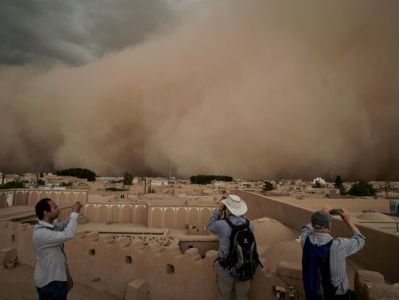 Dust storms in Iran: More than 500 people hurt