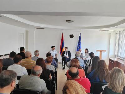 Հայաստանի քաղհասարակությունը հանդիպել է ՀՀ եւ ԵՄ պաշտոնյաների հետ․ ԱլԳ-ն կպահպանի իր ներկայիս ձեւաչափը