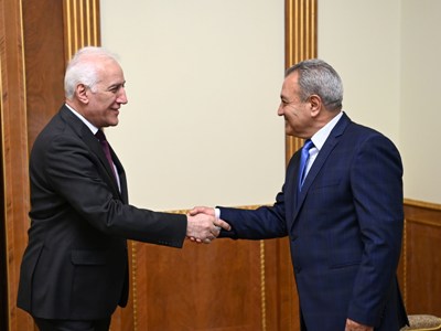 Президент Ваагн Хачатурян встретился с президентом Всемирного комитета Панармянских игр Ишханом Закаряном